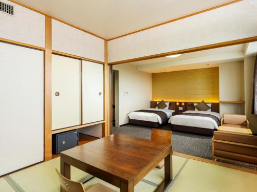 わんわんパラダイス 奈良生駒（旧：亀の井ホテル 大和平群）Japanese Western Style Room with Private Bath