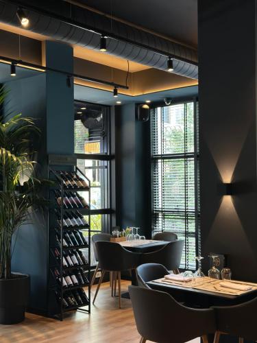 ห้องอาหาร, Mulaj Hotel in บโลกู