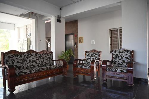 Surya -Service Apartments - image 4