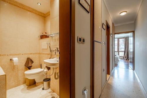 Elegant Aristocratic 2 BDRM Flat, TOP Location, Sofia (Foto 6)