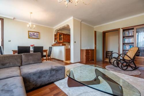 Elegant Aristocratic 2 BDRM Flat, TOP Location, Sofia (Foto 10)