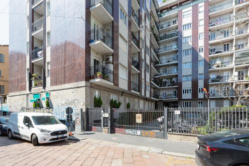 GuestHost - Cozy Studio Apartment Tortona Milan, Милан (фото 7)