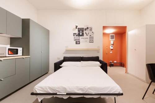 GuestHost - Cozy Studio Apartment Tortona Milan, Милан (фото 3)