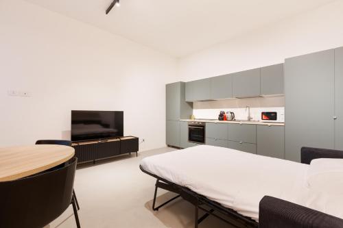 GuestHost - Cozy Studio Apartment Tortona Milan, Милан (фото 6)