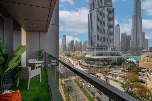 Elegant 2B at Boulevard Point|Burj & Fountain View - image 9