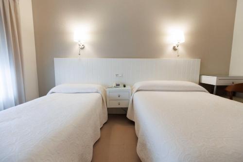 Hotel O Cruceiro - image 12