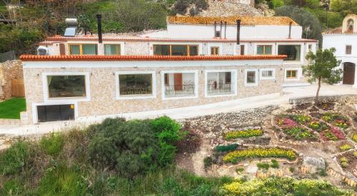 Casas Lacambra 7DORMITORIOS con piscina, barbacoa y vistas espectaculares in Casas de Ves
