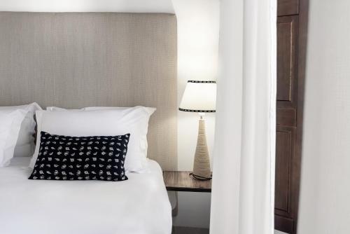 Suites Campo del Príncipe - image 10