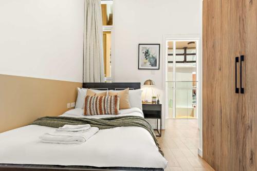 Apartment image 8