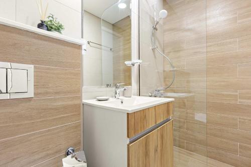 Apartment image 4
