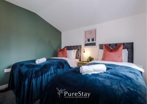 Modern 5 Bedroom House in Manchester by PureStay - Short Stay with Service Accommodation & Free Parking, Manchester (photo 9)