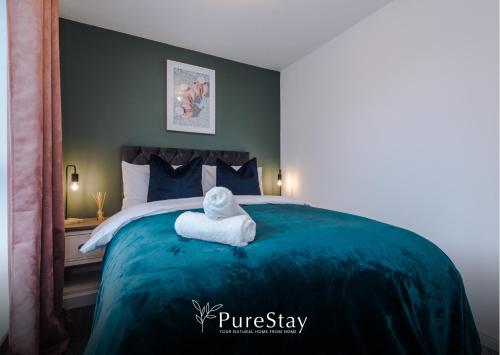 Modern 5 Bedroom House in Manchester by PureStay - Short Stay with Service Accommodation & Free Parking, Manchester (photo 6)