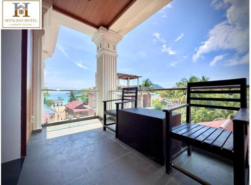 Balkon/teras, M'pai Bay Hotel in Koh Rong Sanloem