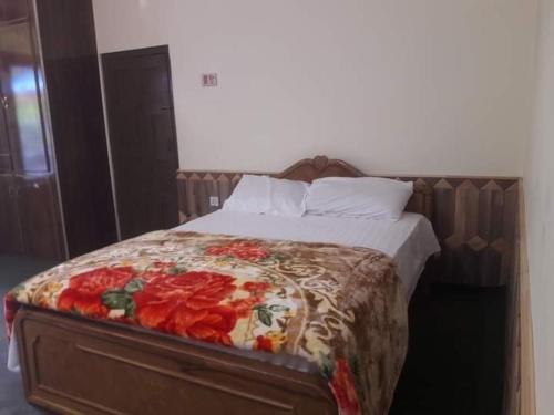 Green leaf Guest house - image 4