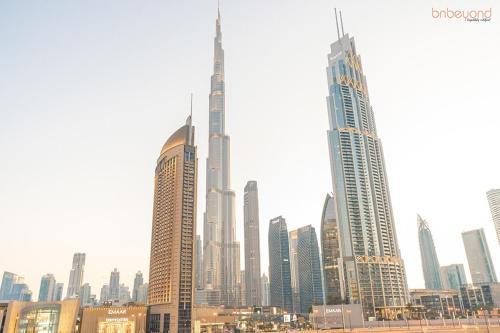 Bnbeyond's Artistic Luxe Retreat with Burj Views, Dubaï (photo 10)