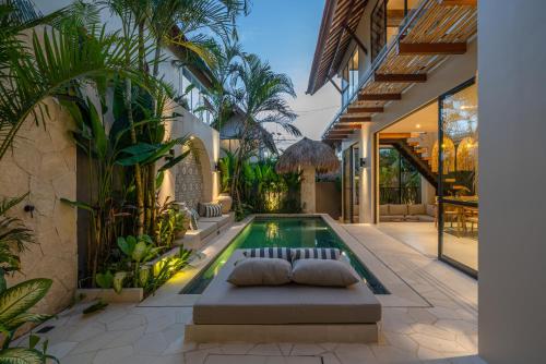 Yuko Tropical Bliss 2BR Villa Short Stroll to Beach - image 4