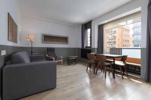 Deluxe Apartment image 7