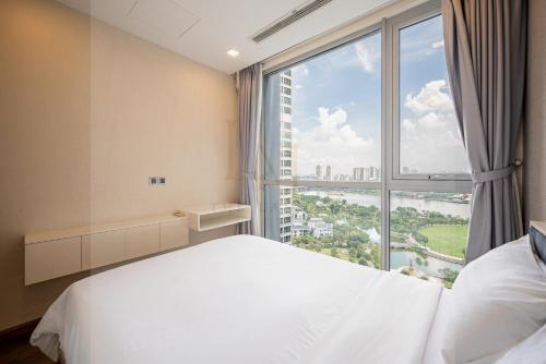 The Radisson Landmark - Vinhomes Central Park 3