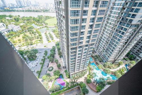 The Radisson Landmark - Vinhomes Central Park - 숙소 외관