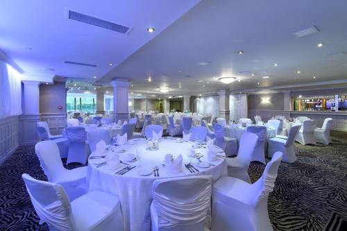 Banquet hall, Glynhill Leisure Hotel & Conference Venue in Glasgow Int'l Airport