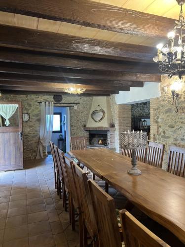 Fürdőszoba, Casa Mas Molines con piscina, jacuzzi y barbacoas. in Montras
