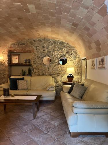 Közös társalgó / TV, Casa Mas Molines con piscina, jacuzzi y barbacoas. in Montras