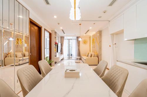 The Radisson Landmark - Vinhomes Central Park - 편의 시설/서비스
