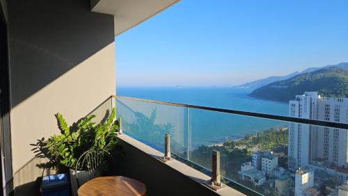 Flc Sea Tower - ChillNow Căn hộ View Biển, Cạnh Bãi Tắm Biển