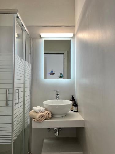 Vavanos Studios Room Type - Triple Room with Sea View