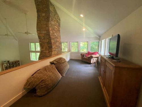 Wonderful Cottage with Fire Pit and Barbecue in Franklin, Tennessee