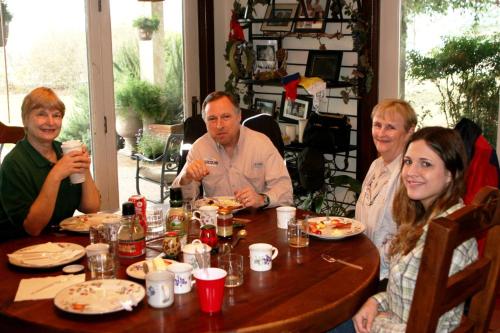 Pet-Friendly Accommodation on a Ranch in McDade, Texas in 埃爾金