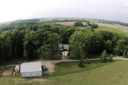 . Romantic Room Rental on a Lovely Farm near Hillsboro, Ohio
