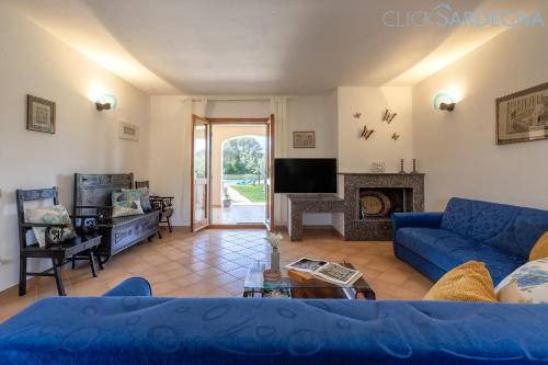 ClickSardegna Villa Lucilla with swimming pool in olive groves