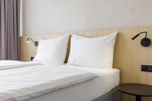 Business Apartment with Air-Conditioning  image 2