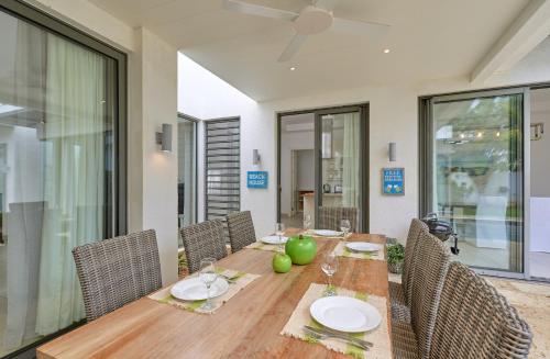 La Paisible de Palme Grove, 4 rooms in Grand Bay La Paisible de Palme Grove, 4 rooms in Grand Bay