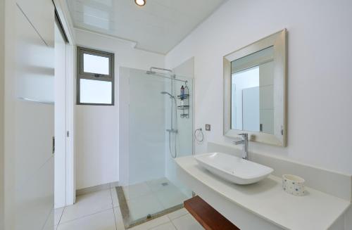 La Paisible de Palme Grove, 4 rooms in Grand Bay La Paisible de Palme Grove, 4 rooms in Grand Bay