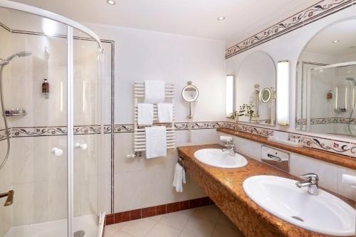Wellness & Genuss Resort Engel Room Type - Single Room with Balcony