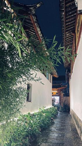 Lijiang Listen Deer Snow Mountain Viewing Guesthouse