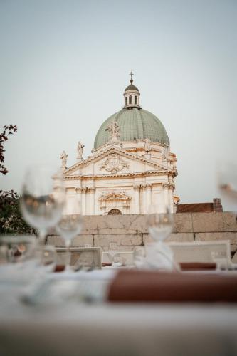 Hotel Vittoria - main image