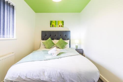 Newly Refurbed, Driveway, 4-BR House, Ensuite, Northampton (foto 10)