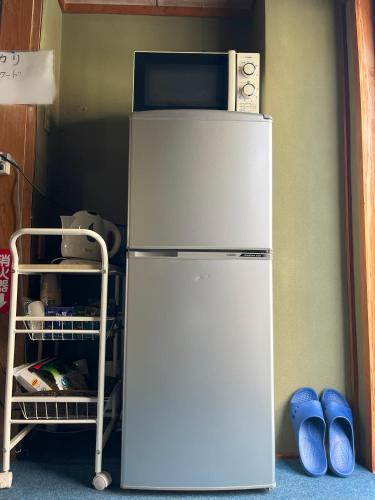Kitchen, Guesthouse Hikari in Kumano