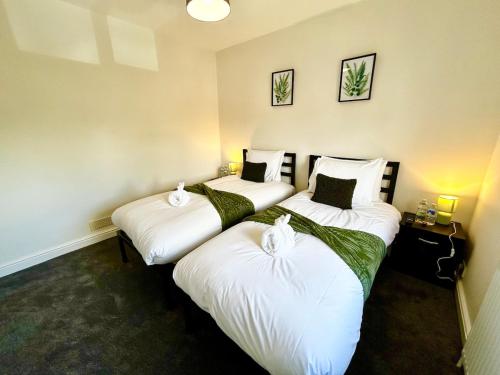 Stylish & Cosy 3 BR By AltoLuxoExperience Short Lets & Serviced Accommodation With Free Wifi & Parking gîte à louer Mangotsfield