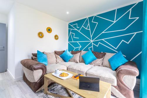 Newly Refurbed, Driveway, 4-BR House, Ensuite gîte à louer Moulton