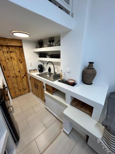 Babatseratsi skyrian studio 2 in Skyros