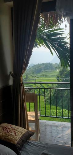 Deluxe Double Room with Balcony image 10