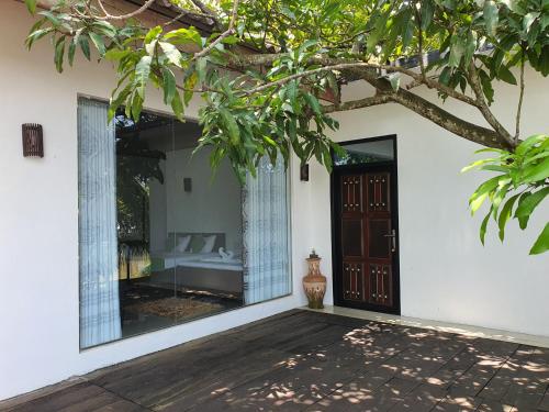 Buitenkant, Village Mango Resort Yala in Yala