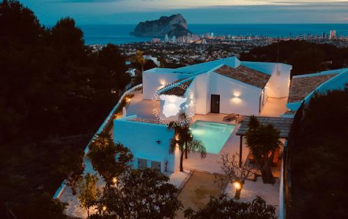 Villa with Sea View image 8