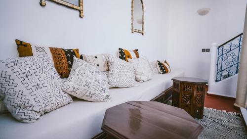 Riad KAN ZAMAN - image 13