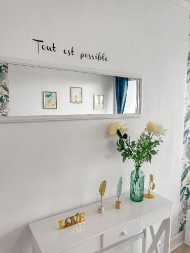 บริการและสิ่งอำนวยความสะดวก, Lumineux avec balcon & confort familial in อาร์เฟลอ