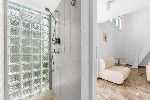 Three-Bedroom Villa image 7